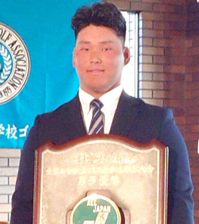外岩戸 晟士